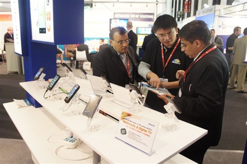 MWC2011:（中国）网站首页微推出多种移动设备方案 